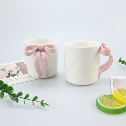 1pc Bow Shaped Mug, Pink Three-Dimensional Bow Shaped Coffee Cup, High Aesthetic Value, Design Sense