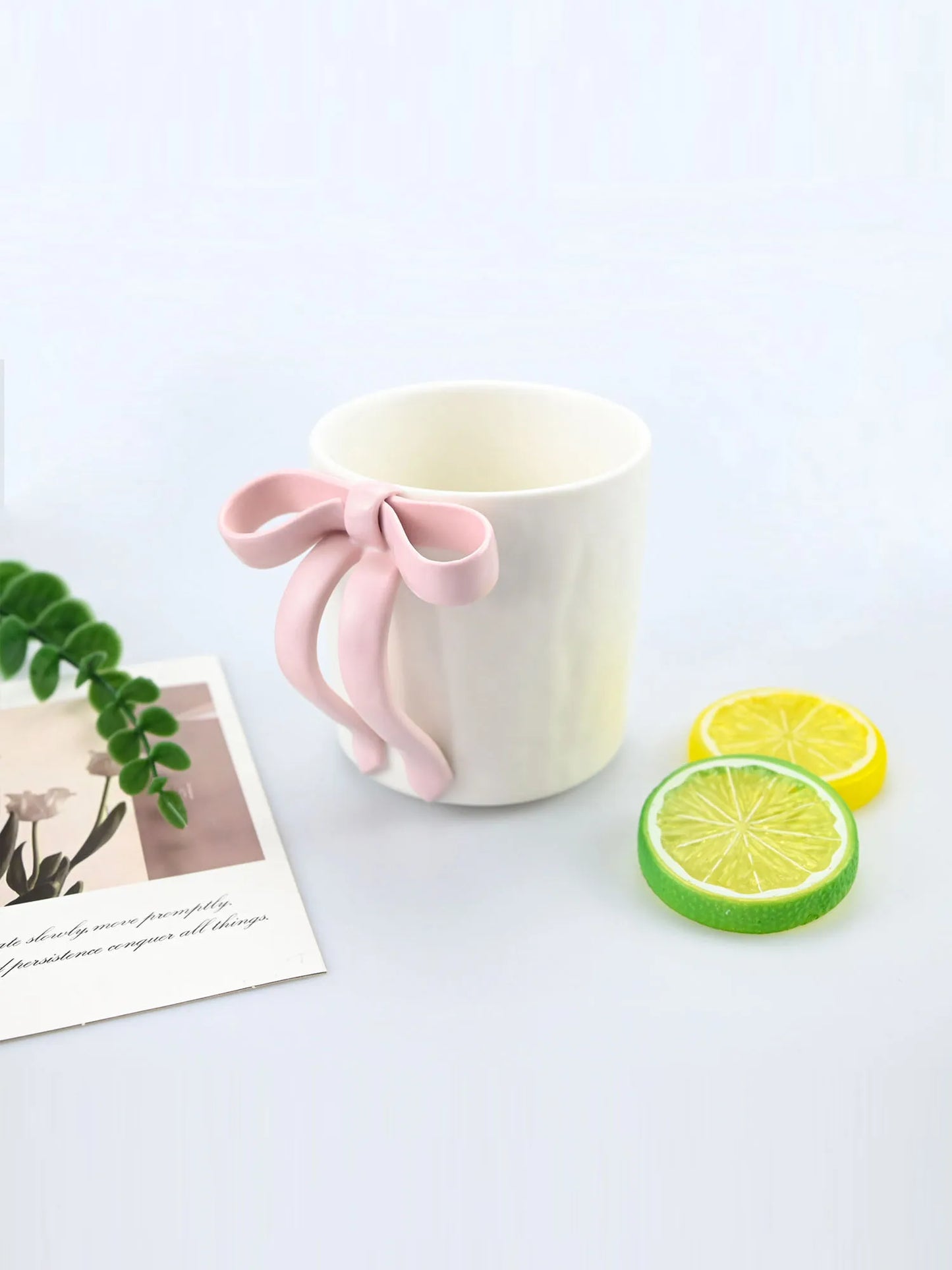 1pc Bow Shaped Mug, Pink Three-Dimensional Bow Shaped Coffee Cup, High Aesthetic Value, Design Sense